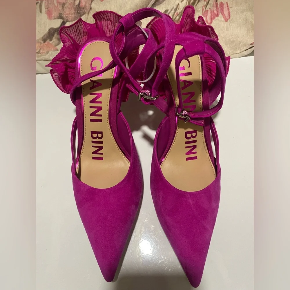 Gianni Bini Pink Heels with Ruffle Detail - Picture 13 of 15